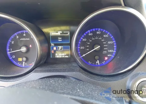 2016 Subaru Outback 2.5I Limited z USA, uszkodzony, nr VIN 4S4BSBLC2G3257864